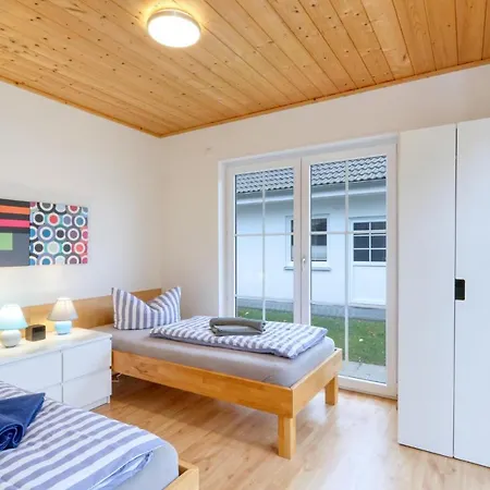 28 Prázdninový dům Altefähr