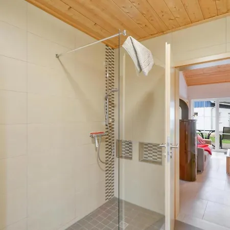 Prázdninový dům 28 *