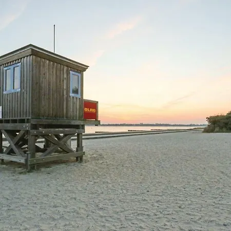 28 Prázdninový dům *